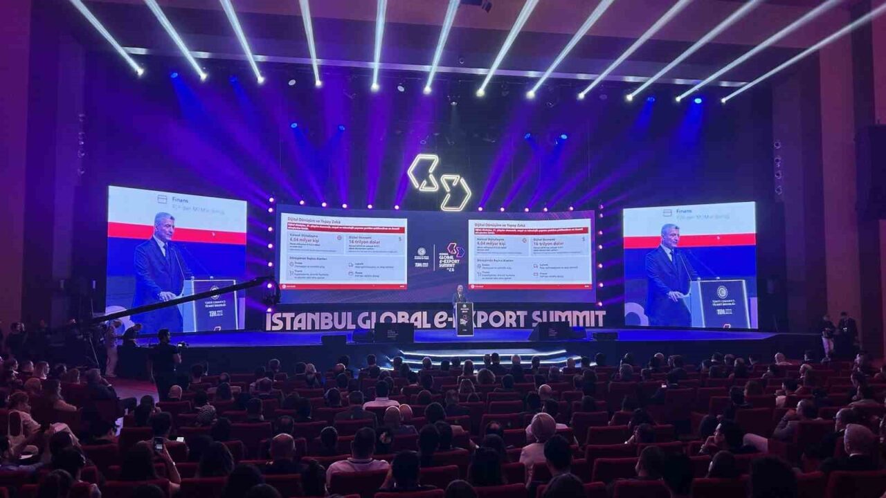Ticaret Bakanı Ömer Bolat: "Türkiye’de 2025 yılında E-Ticaret hacmi yüzde 52,2 arttı. 4 trilyon 570 milyar TL’ye ulaştı" 4 Bülten Medya -