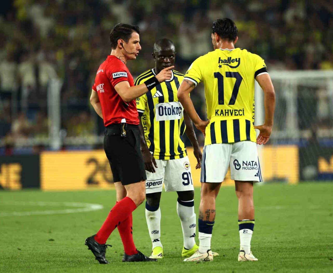 Trendyol Süper Lig: Fenerbahçe: 1 - Beşiktaş: 1 (İlk yarı) 124 Bülten Medya -