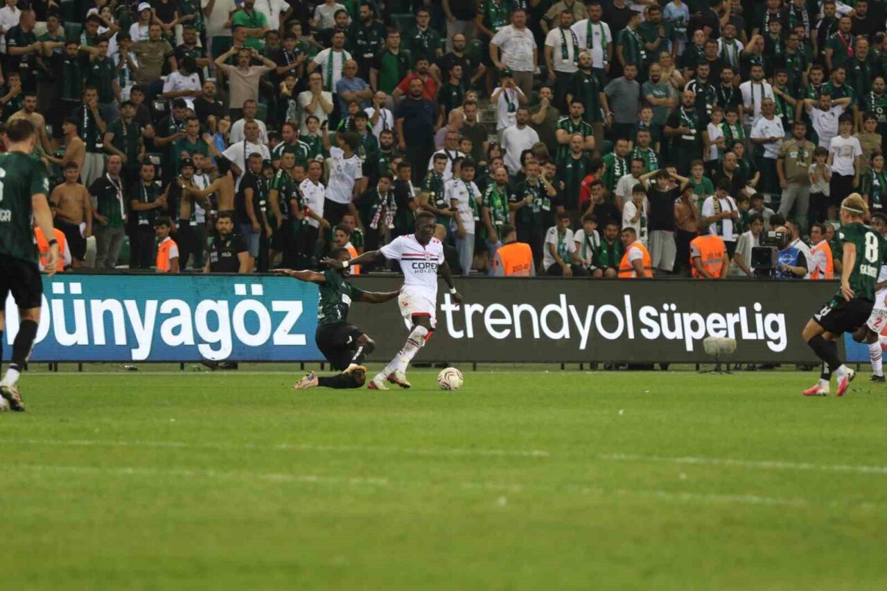 Trendyol Süper Lig: Kocaelispor: 1 - Samsunspor: 0 (Maç sonucu) 51 Bülten Medya -
