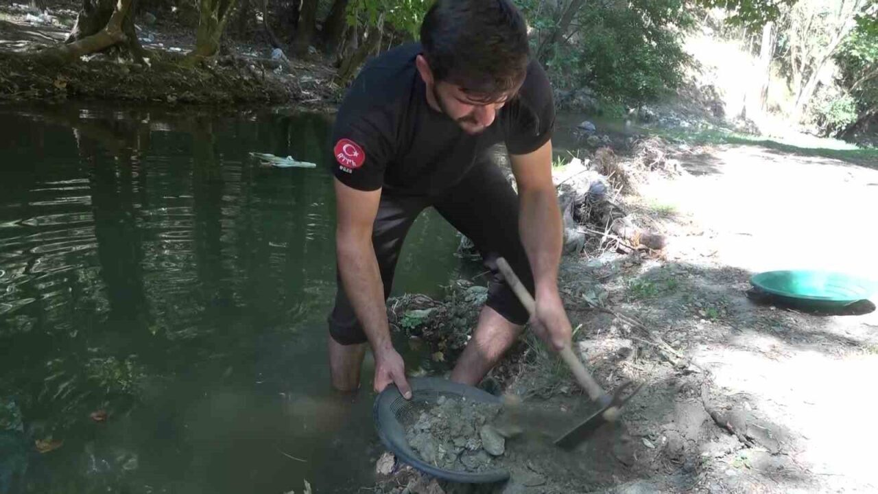 Türkiye’de altın çok arayan yok...Derelerde her gün 5 gram altın çıkarıyorlar 27 Bülten Medya -