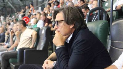 A Milli Futbol Takımı Teknik Direktörü Vincenzo Montella, Kocaelispor-Samsunspor karşılaşmasını