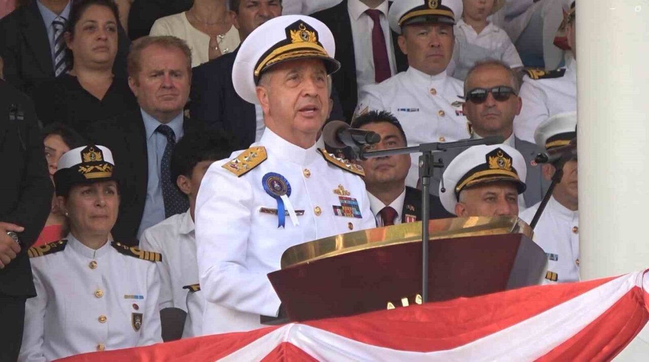 Yalova’da 456 deniz astsubayının mezuniyet coşkusu 57 Bülten Medya -