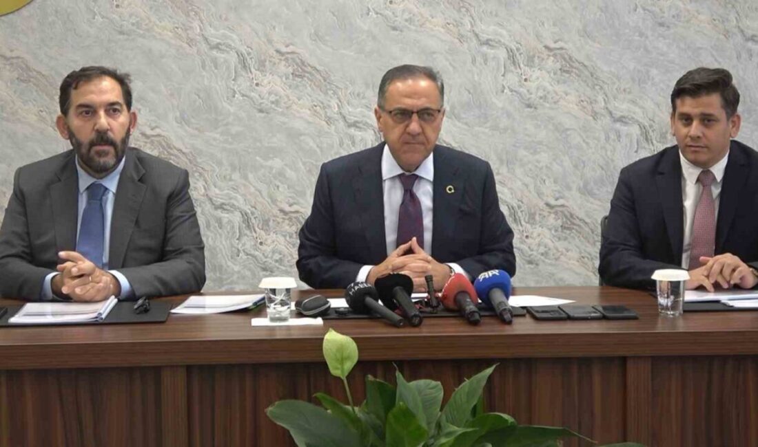 Yalova’da spor yatırımlarına 187 milyon liralık kaynak Yalova Valisi Ahmet Hamdi Usta, kent genelinde gerçekleştirilen ve planlanan