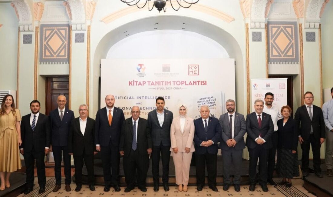 Yapay Zeka ve Milli Teknoloji Üzerine Yansımalar” eseri tanıtıldı Alanında uzman 38 bilim insanı, araştırmacı ve uzmanın katkılarıyla hazırlanan