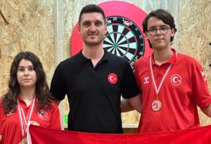 Türkiye Dart Milli Takımı’nın Avusturya Açık’taki başarısında Yıldırım Belediyesporlu genç