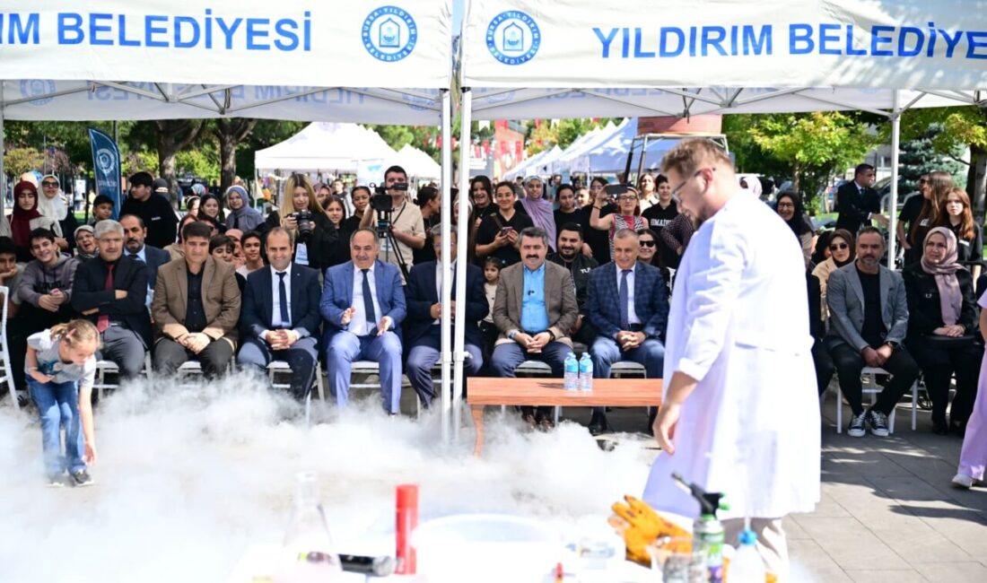 Yıldırım’da BilimFest coşkusu! Yıldırım Belediyesi, TÜBİTAK 4 bin 7 kapsamında düzenlenen Bursa Bilim