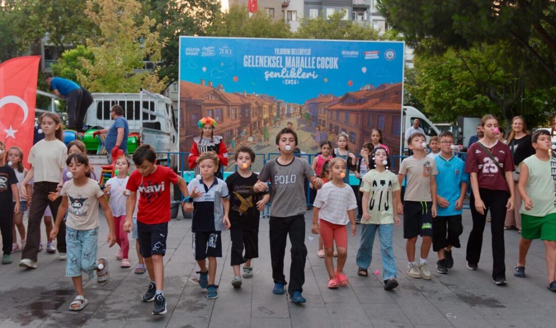 Yıldırım’da çocukların yazı şenliklerle geçti! Yıldırım Belediyesi’nin yaz boyunca düzenlediği Geleneksel Mahalle Çocuk Şenlikleri, 24