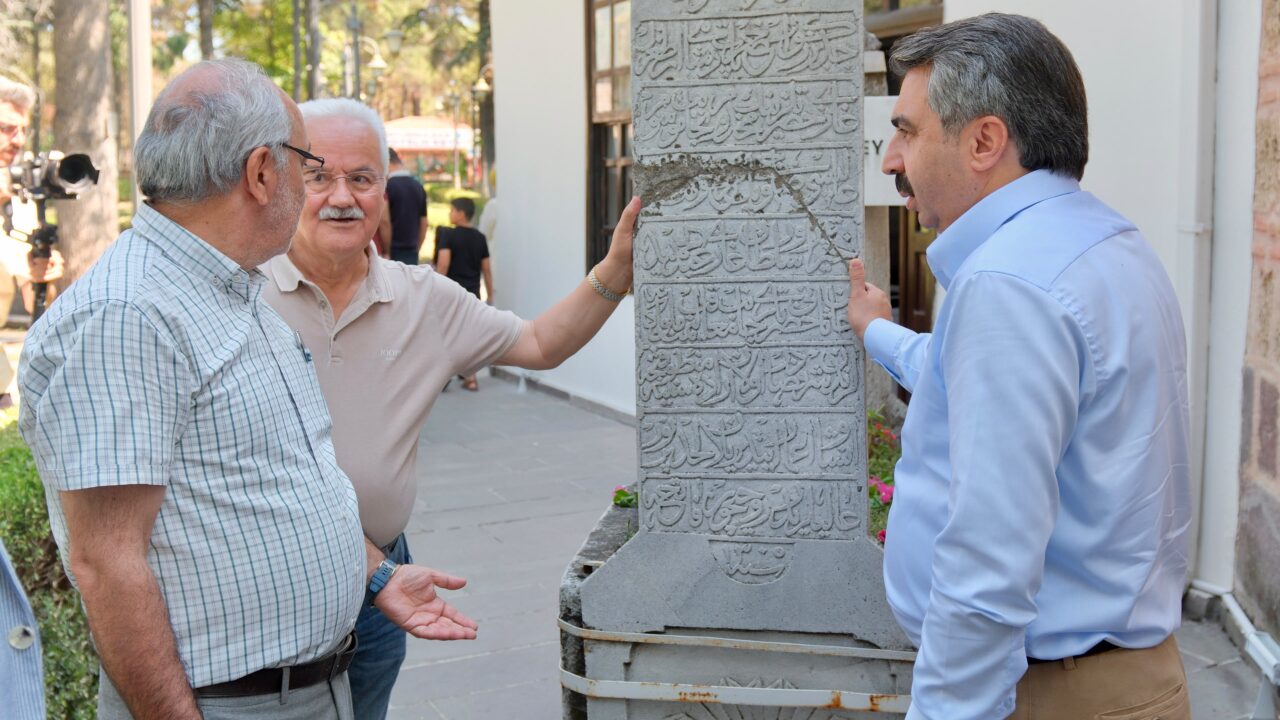 Yıldırım Belediyesi, Bursa’nın fethinin 700’üncü yılı kapsamında “Kalemin İzinde Fetih