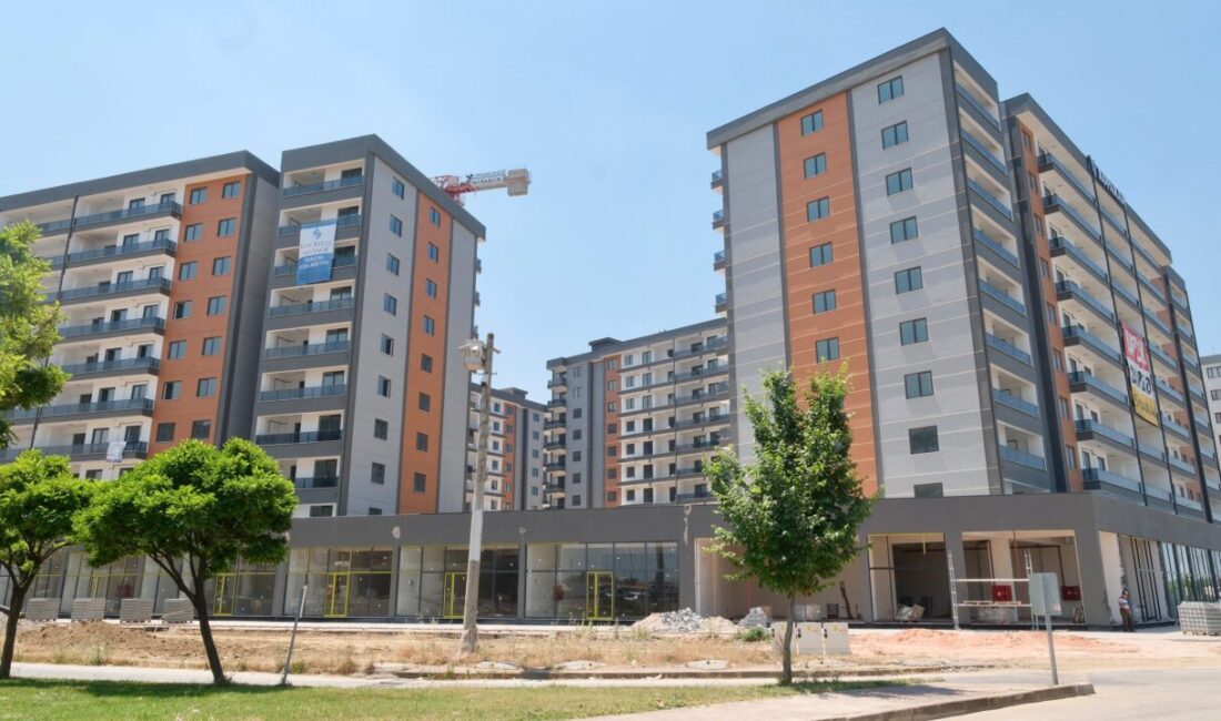 Yıldırım’da dönüşüm hızlandı Yıldırım Belediyesi’nin Ulus Mahallesi’nde hayata geçirdiği Ulus Kentsel Dönüşüm Projesi’nde