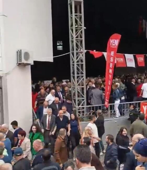 Seçim iptal edildi Yeni Parti Kongresi'nde partililer arasında gerginlik çıktı. Yaşanan olayların ardından