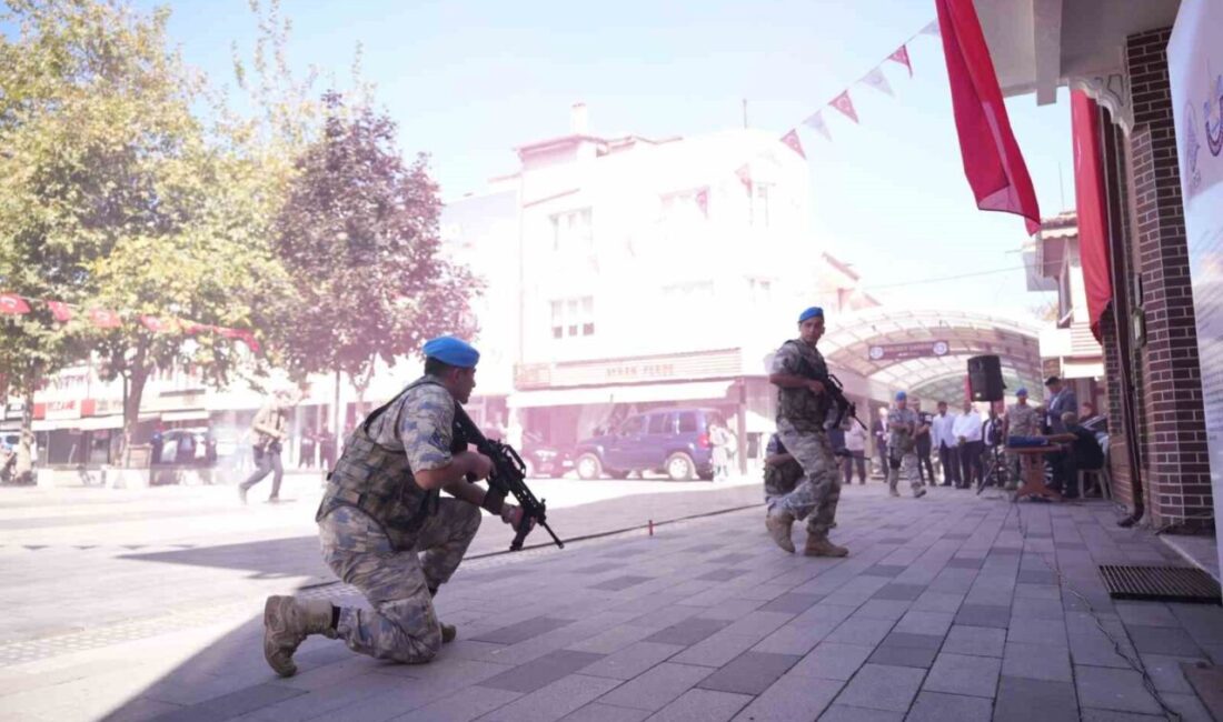 Yenişehir’de 6 Eylül ruhu 104 yıl sonra yeniden canlandı Yenişehir’in düşman işgalinden kurtuluşunun 104’üncü yıl dönümü, düzenlenen tören ve