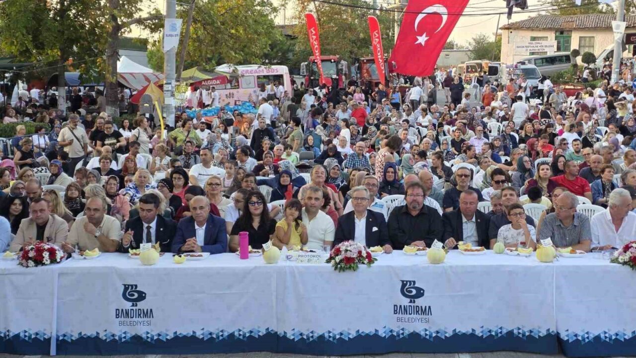 Yeşilçomlu Kavun Festivali bölge üreticisine pazar oluşturuyor 12 Bülten Medya -