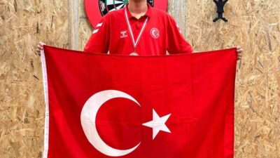 Türkiye Dart Milli Takımı kadrosunda yer alan Yıldırım Belediyespor Kulübü’nün