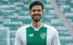 Bursaspor’da Soner Aydoğdu merakı! İlk 11’de olacak mı? Trendyol 1. Lig’in 13. haftasında yarın Bandırmaspor’u konuk edecek Bursaspor’da