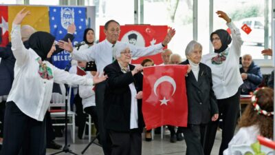  Bursa Büyükşehir Belediyesi, Cumhuriyet’in 103’üncü yıl dönümünü yürüyüş, konser,