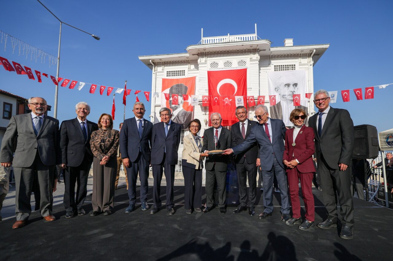 Mudanya Mütarekesi’nin 104. yıl dönümü, Mudanya Belediyesi tarafından Mütareke Meydanı’nda