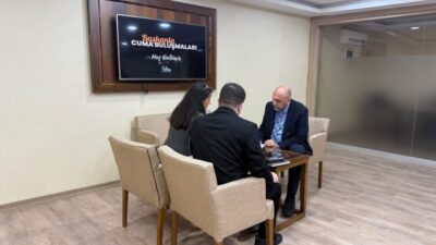  Orhangazi Belediye Başkanı Bekir Aydın, her cuma düzenlenen buluşmalarda