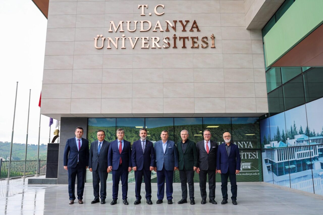 Bursa Büyükşehir Belediye Başkan Vekili Şahin Biba, Mudanya Üniversitesi’ni ziyaret
