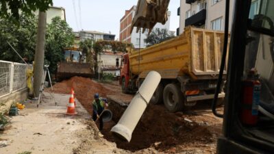 Bursa Büyükşehir Belediyesi, Osmangazi Hüdavendigar Mahallesi’nde 170 metre kanalizasyon hattını