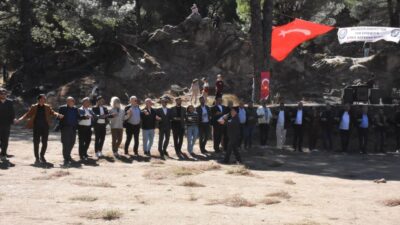 Edremit Körfezi Vanlılar Derneği tarafından “Balıkesir Edremit’ten, Van Edremit’e Gönül