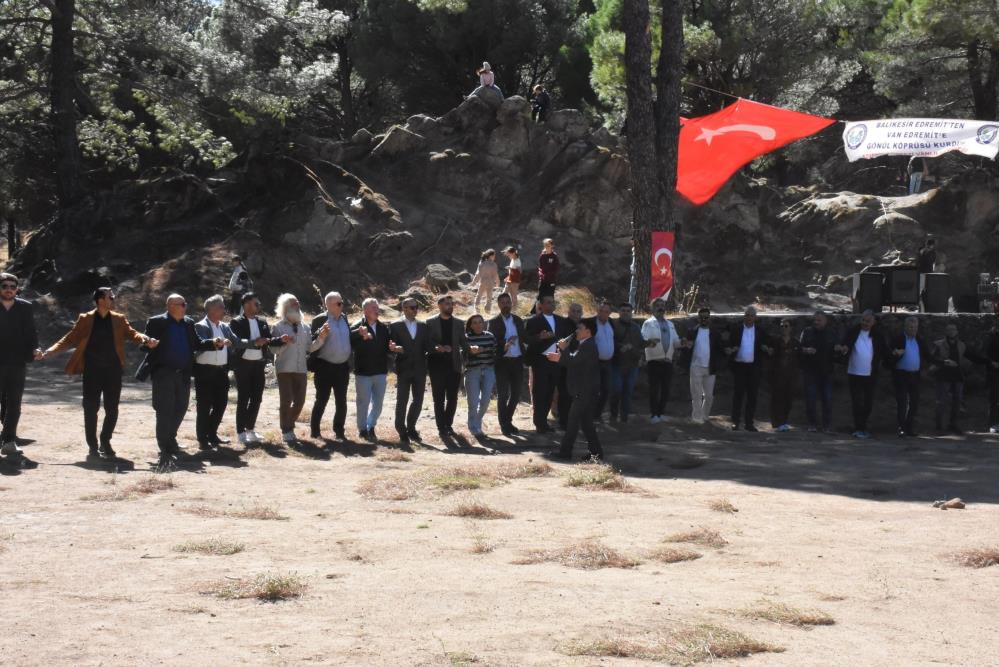 Edremit Körfezi Vanlılar Derneği tarafından “Balıkesir Edremit’ten, Van Edremit’e Gönül