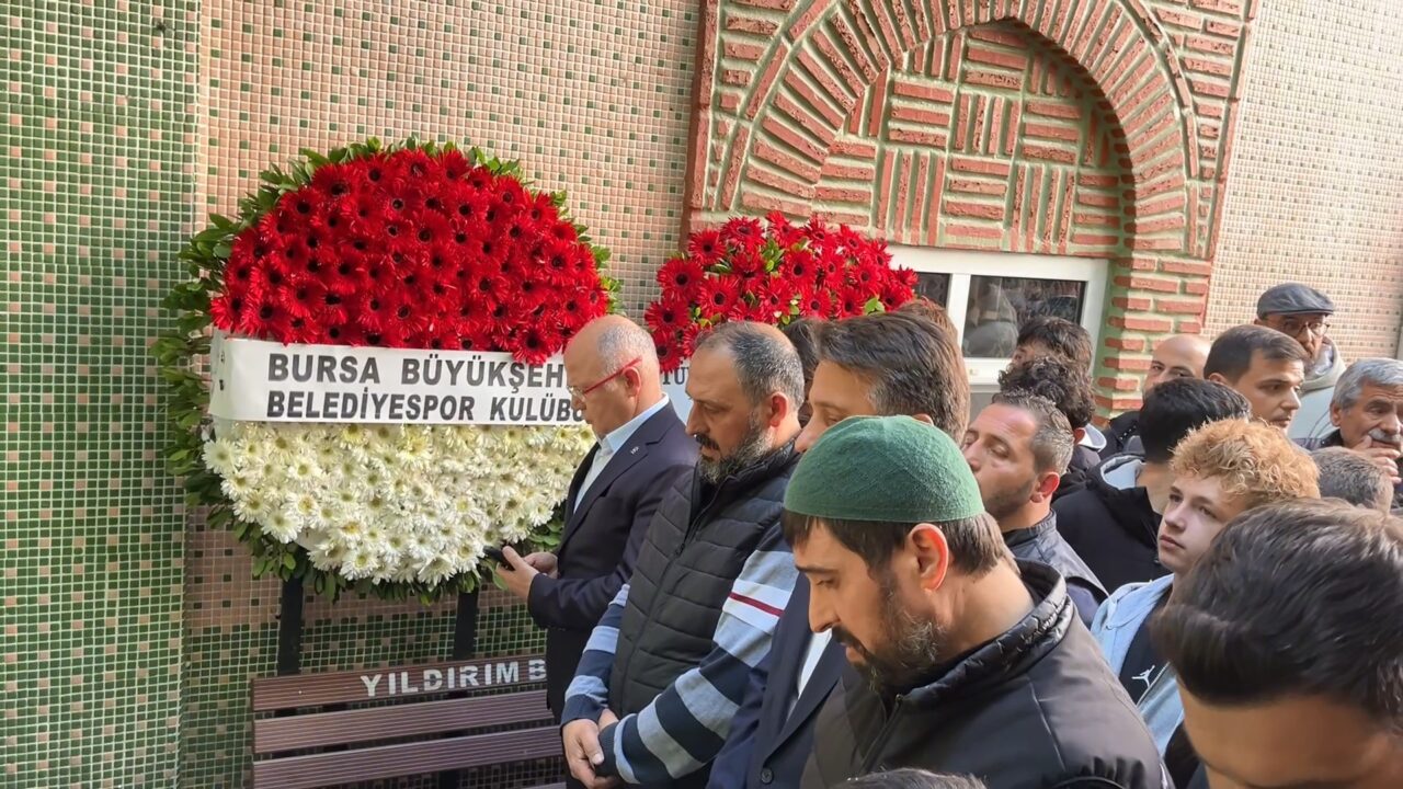 Yıldırım Belediyespor’un 13 yaşındaki güreşçisi Yusuf Taha Turp, İstanbul’da geçirdiği