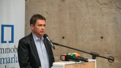 Osmangazi Belediyesi’nin Bursa’nın fethinin 700. yılı kapsamında düzenlediği panelde, kentin