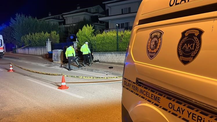 Bursa’nın Nilüfer ilçesinde gece saatlerinde meydana gelen motosiklet kazasında sürücü