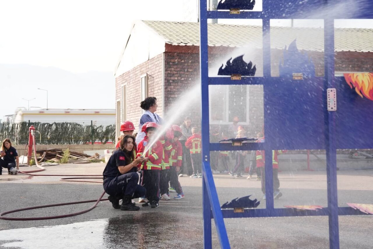  Bursa Büyükşehir Belediyesi İtfaiye Daire Başkanlığı, çocuklarda yangın güvenliği