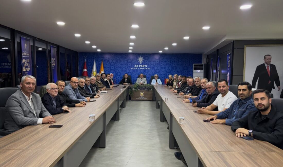AK Parti Bilecik’te yeni dönem hedefleri masaya yatırıldı AK Parti Bilecik İl Başkanlığı, haftalık İl Yönetim Kurulu toplantısında