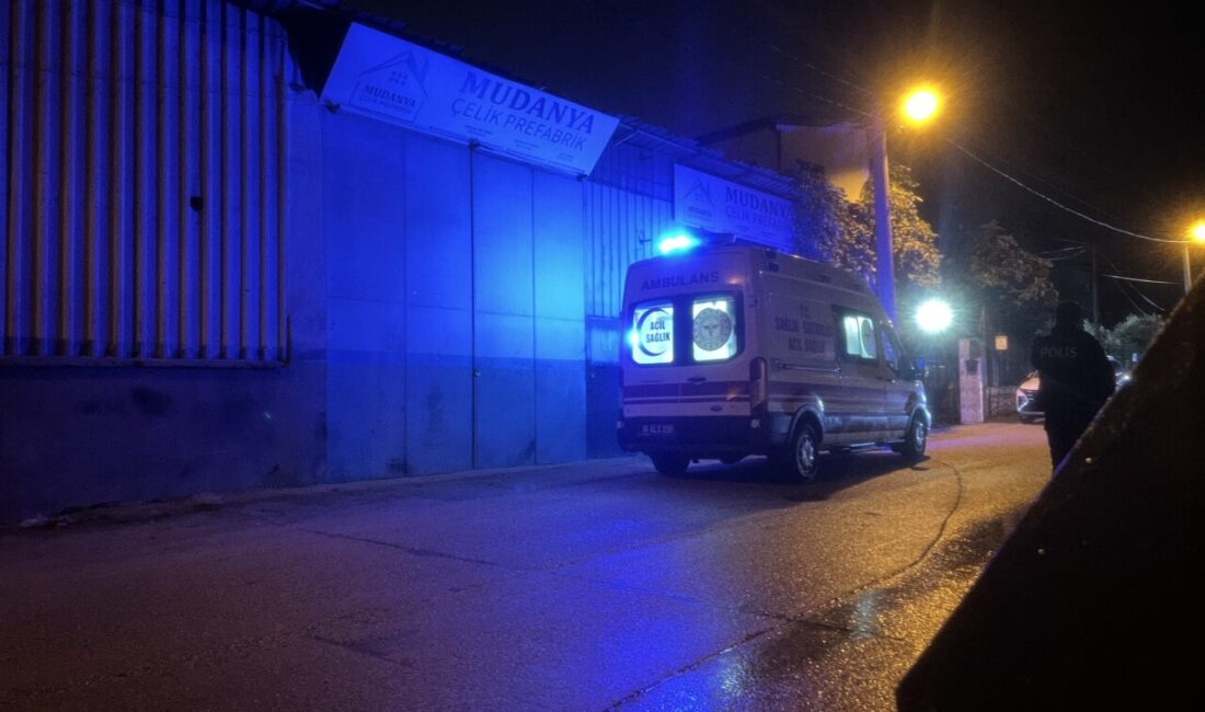 Bursa’da iş yerinde acı olay: Çatıdan düşerek hayatını kaybetti Bursa’nın Mudanya ilçesinde iş yerinin çatısından düşen İlyas Ö. ,