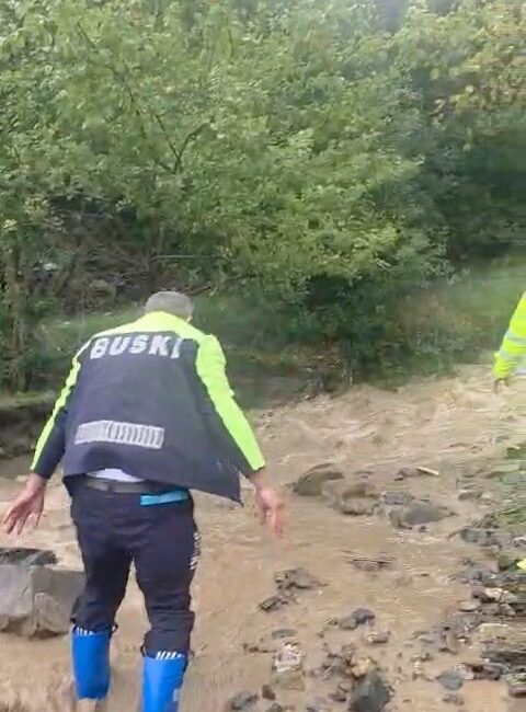 Mudanya’da sağanak sonrası Karanlık Dere’de önlem Bursa’nın Mudanya ilçesinde yoğun yağış nedeniyle taşkın riski oluşturan Karanlık