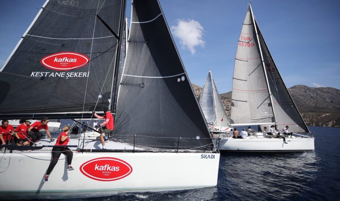 Bursalı yelkenciler Knidos Cup’ta üçüncü oldu Datça’da düzenlenen Knidos Cup Yelken Yarışları’na katılan Hero Sailing ekibi,