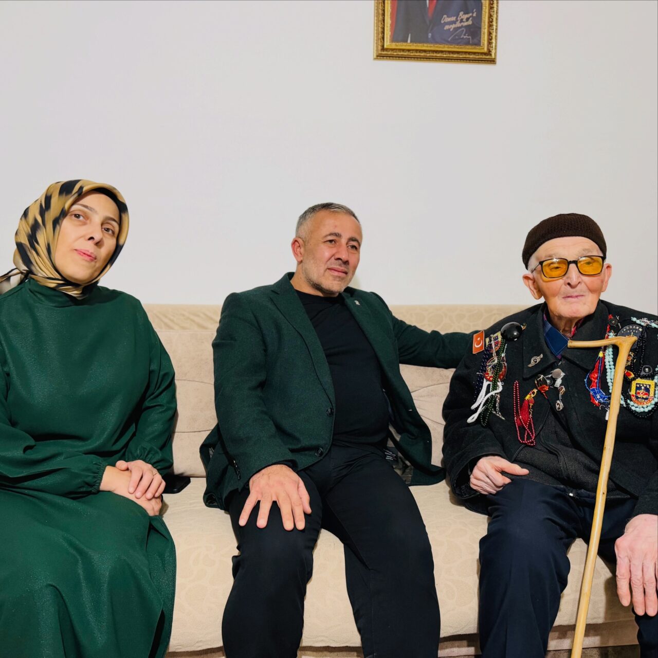 Şehit babasına anlamlı ziyaret 1 Bülten Medya -