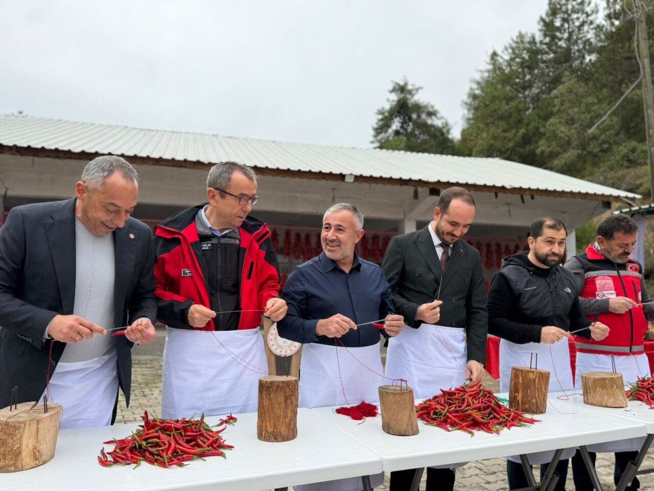 Bilecik’te bu yıl beşincisi düzenlenen Çukurören Biber Festivali’nde acı biber