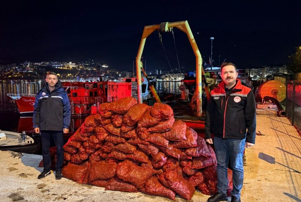 Kurşunlu Mahallesi Kumsaz mevkiinde gerçekleştirilen denetimde ekipler yasa dışı avcılığı