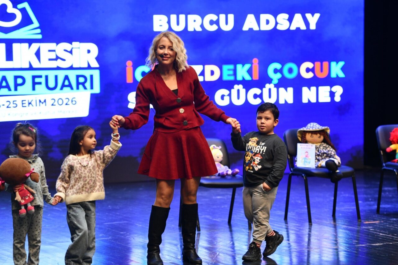Balıkesir Kitap Fuarı’nda yoğun ilgi: Söyleşi salonu doldu taştı 2 Bülten Medya -