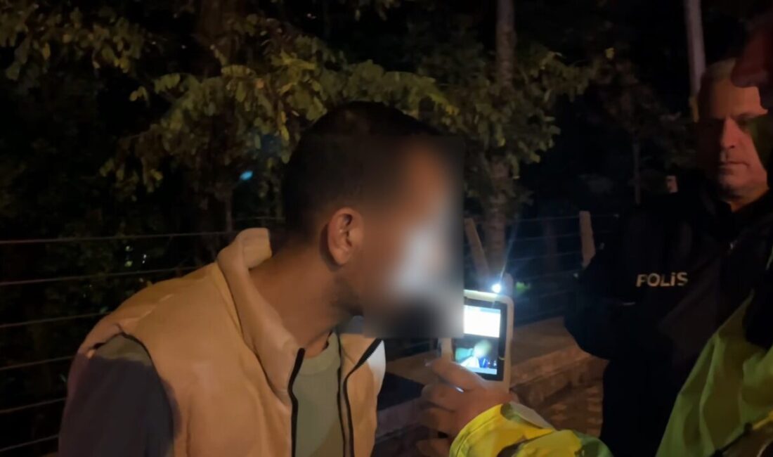 Osmangazi ilçesinde direksiyon hâkimiyetini kaybederek kaldırıma çıkan sürücünün yapılan kontrolde