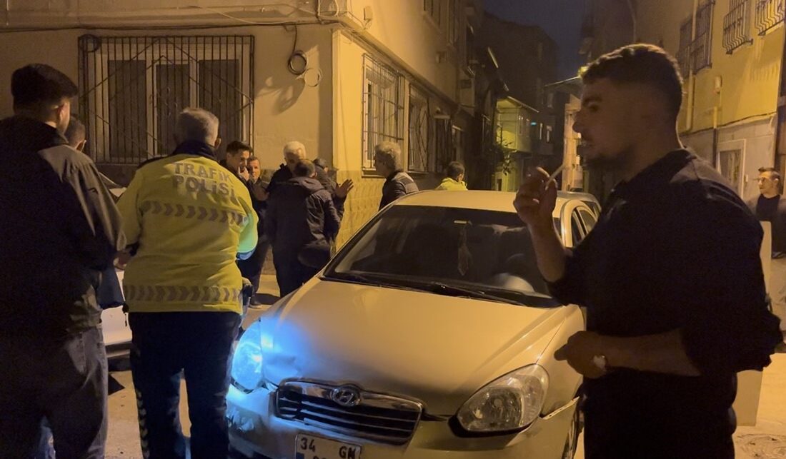 Bursa’nın Osmangazi ilçesinde bir sürücünün otomobiliyle kovaladığı genç, kaçmaya çalışırken