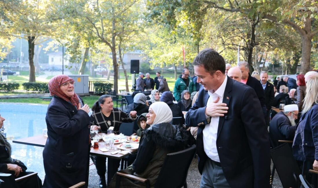 Osmangazi Belediye Başkanı Erkan Aydın, mahalle kahvaltılarının 55’incisinde Pınarbaşı Mahallesi
