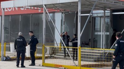 Ertuğrul Mahallesi’ndeki satış ofisine düzenlenen saldırıda ölen ya da yaralanan