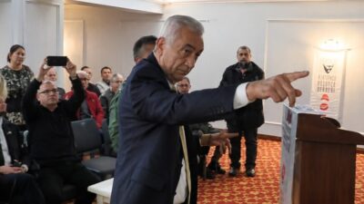 Balıkesir’in Bandırma ilçesinde düzenlenen söyleşide, Prof. Dr. Süheyl Batum ile