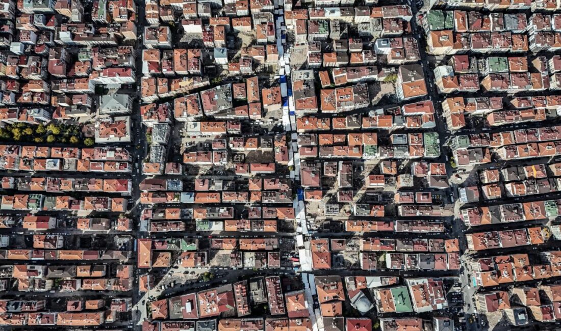 Bahçelievler’de kentsel dönüşümün boyutu havadan görüntülendi İstanbul’un Bahçelievler ilçesinde 2019’dan bu yana 51 bin 221 bağımsız