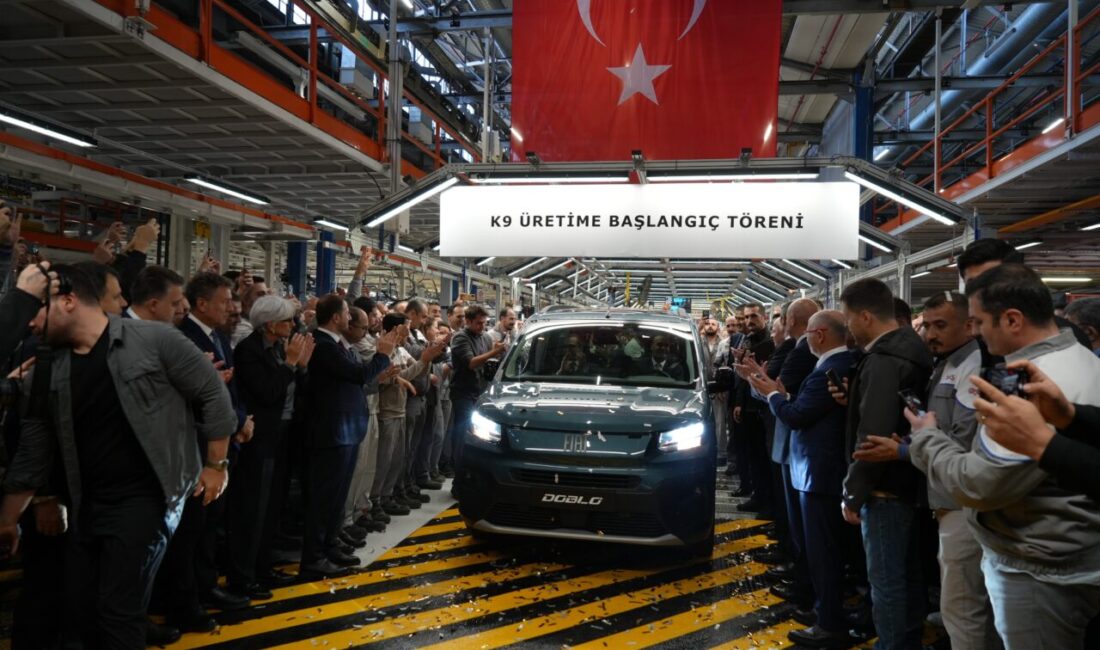 Doblo Bursa’ya döndü: Tofaş’ta 300 milyon dolarlık yatırım Tofaş’ın Bursa fabrikasında 300 milyon dolarlık K9 projesi kapsamında yeni