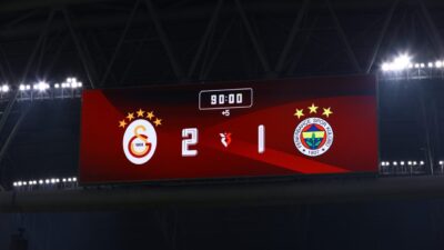 Trendyol Süper Lig’in 9. haftasında Galatasaray, sahasında Fenerbahçe’yi 2-1 mağlup