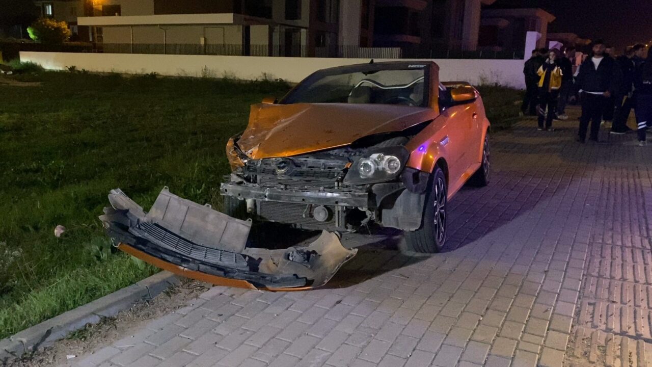 Doğum gününe giderken kaza geçirdi, pastasını acilde kesti 2 Bülten Medya -