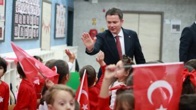 Osmangazi Belediyesi kreşlerinde 29 Ekim Cumhuriyet Bayramı dolayısıyla düzenlenen etkinliklerde