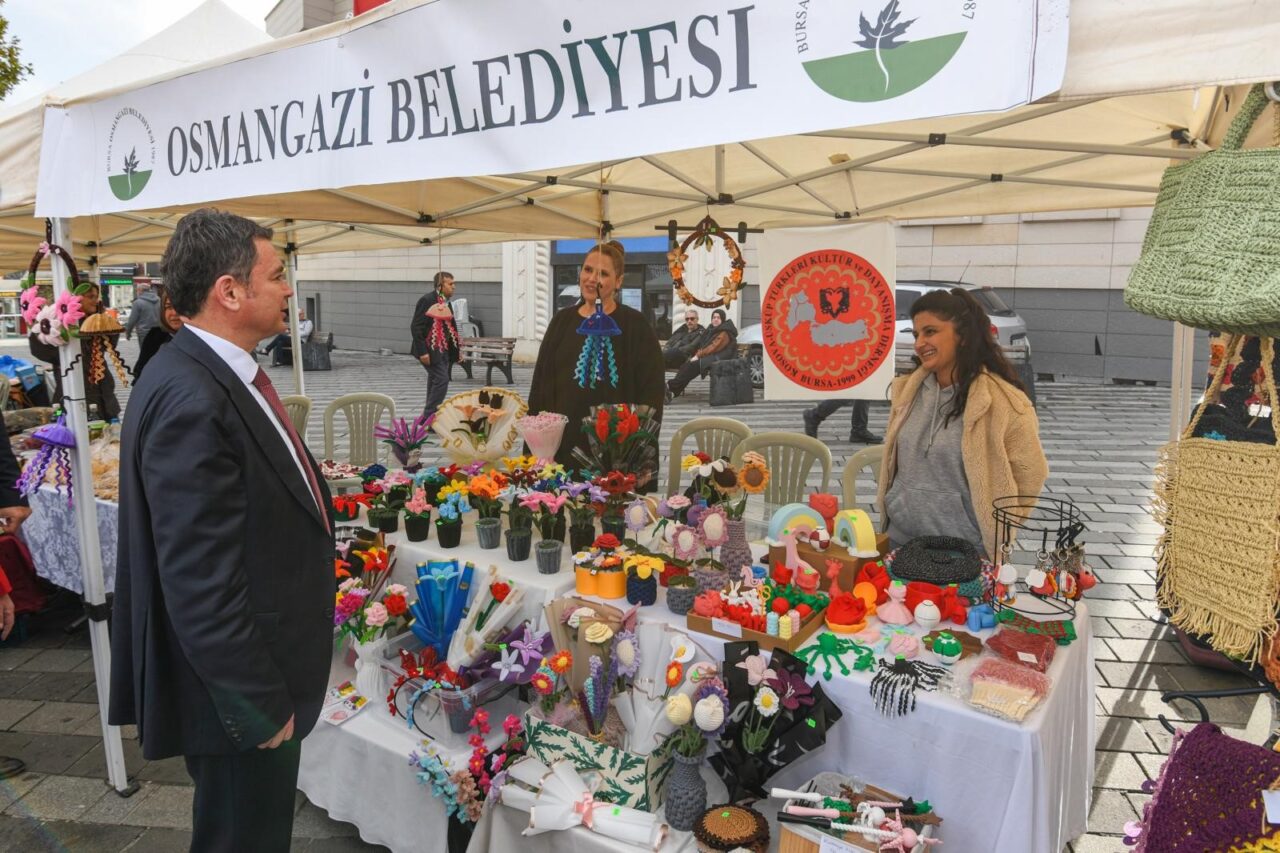 Osmangazi’de Cumhuriyet’in 103’üncü yılı kapsamında düzenlenen Kadın Girişimciler Cumhuriyet Sokağı