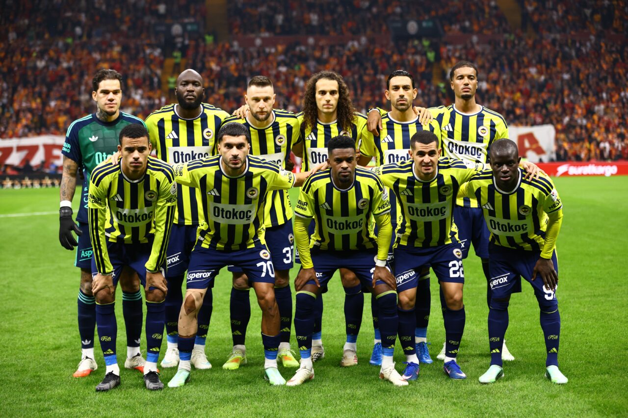Trendyol Süper Lig’in 10’uncu haftasında Göztepe’yi ağırlayacak Fenerbahçe’de teknik direktör
