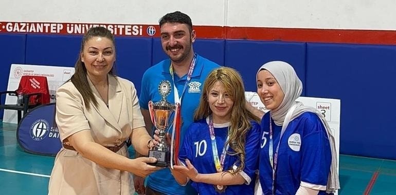 BTÜ’lü genç sporcu Berfin Sönmez hayatını kaybetti 1 Bülten Medya -